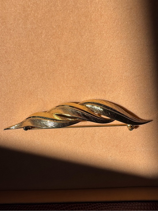 Henkel & Grossé Jewelry - Mid Century Signed Gold Plated Leaf Brooch